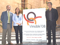 Mayoress Pilar S�nchez of Jerez, accompanied by the Economic Development director, Francisco Lebrero, and   Vinoble's commissioner, Carlos Delgado