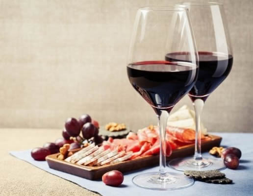 Red wine in Moderation can reduce Diabetes by 14% when taken with Food