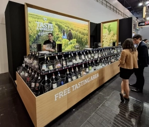 Free Tasting Area