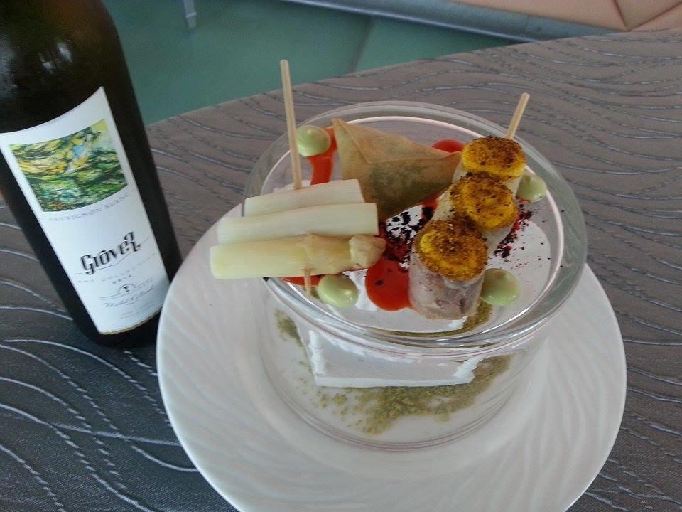 Grover Art Collection Sauvignon Blanc At The Hk Peninsula